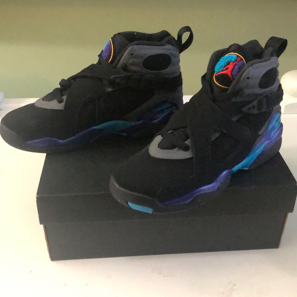 New in Box Boys Air Jordan 8 Retro BG